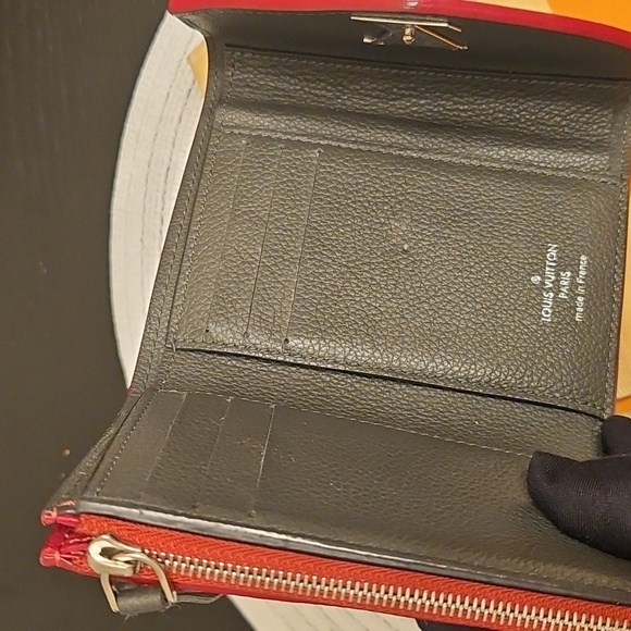 Louis Vuitton Lockme Red and Cream Women's Wallet - Picture 7 of 10